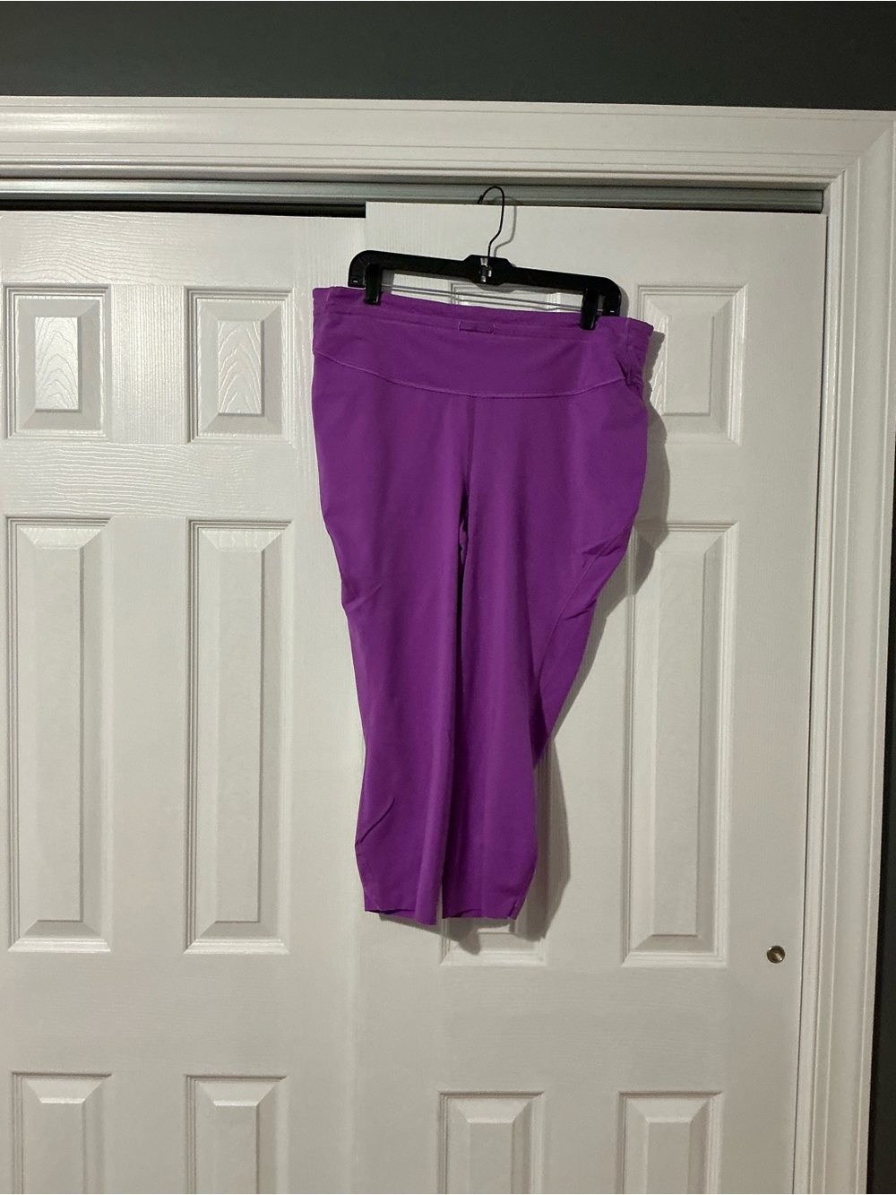 lululemon athletica Purple Capri Leggings